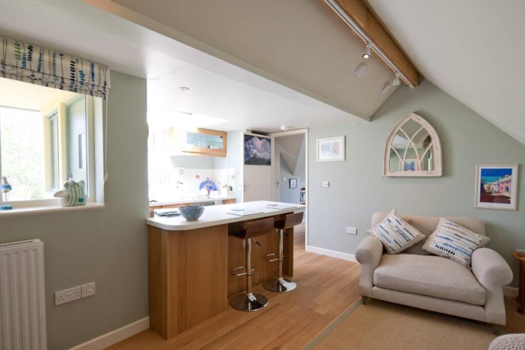 Bentley Rise Apartment ไลม์รีจิส ภายนอก รูปภาพ
